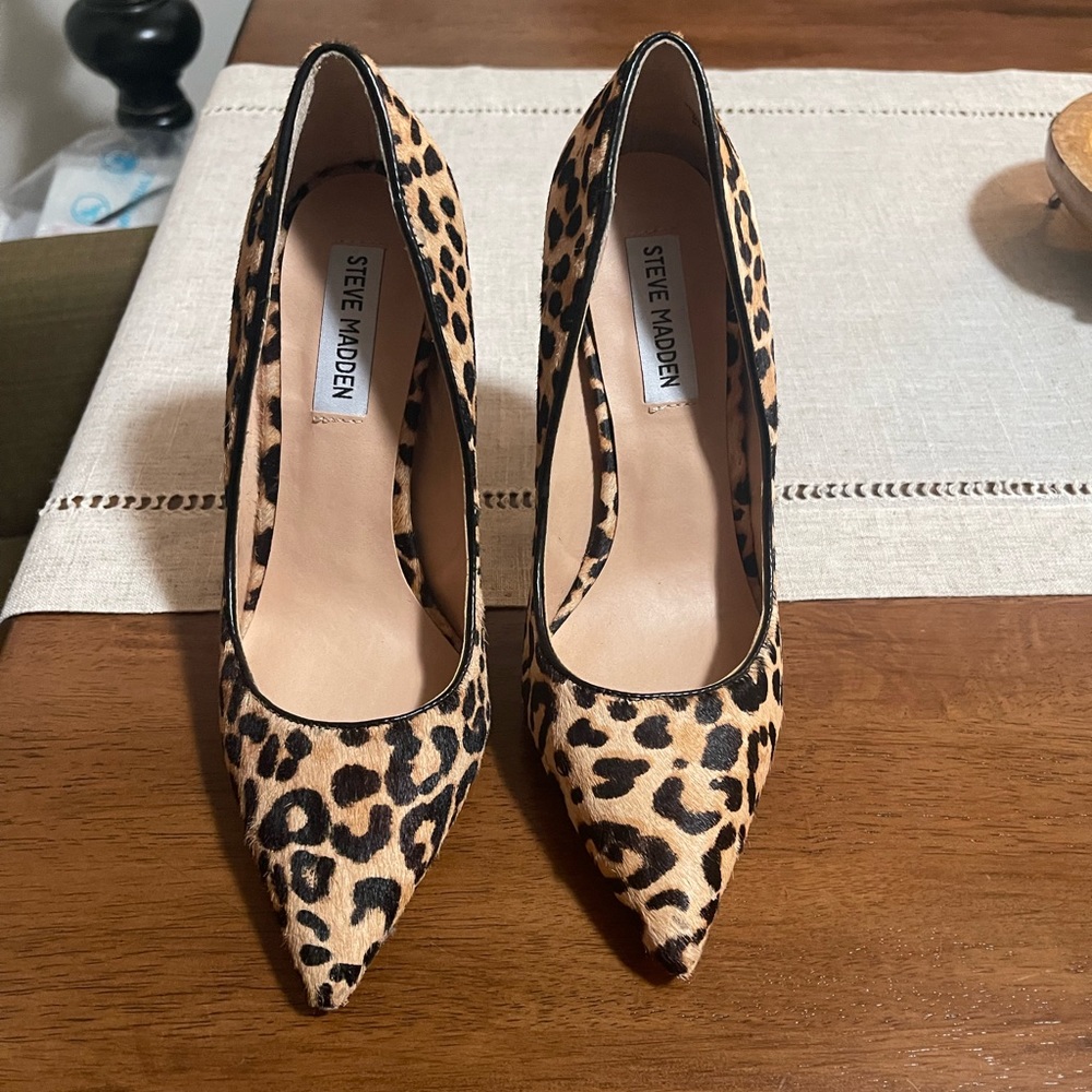 Steve Madden Leopard pumps, size 7, Never used, only tried on.heel 3 3/4 inch.